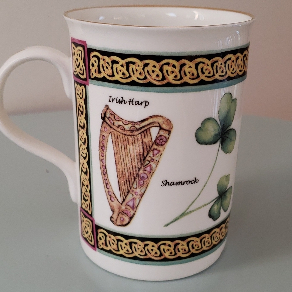 Royal Tara "Emerald Island" Fine Bone China Souvenir Mug/ Cup - Picture 2 of 7